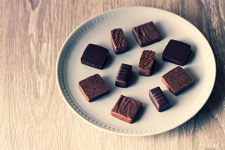 チョコレートはダイエットにいいの おすすめできる理由と食べ方 脱毛 ダイエットなら美容ナビ アイメッド